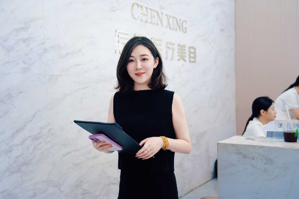 医美突围战：李悦如何在行业冰河期杀出生路？|中梁同行者